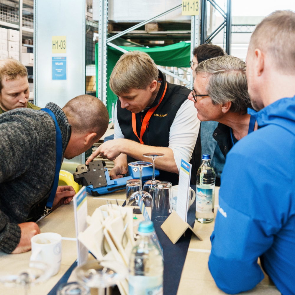 Fachkräftemangel in der Logistik: Wie 30 Sekunden pro Palette Ihr Team entlasten