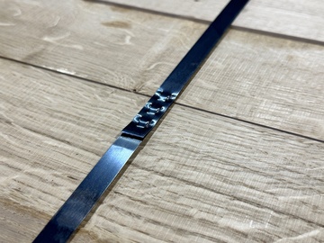 Stahlband 13x0,5 mm gebläut Verschlussansicht