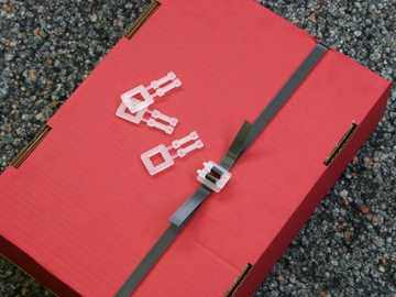 Kunststoffschnallen 351 an Paket draufsicht